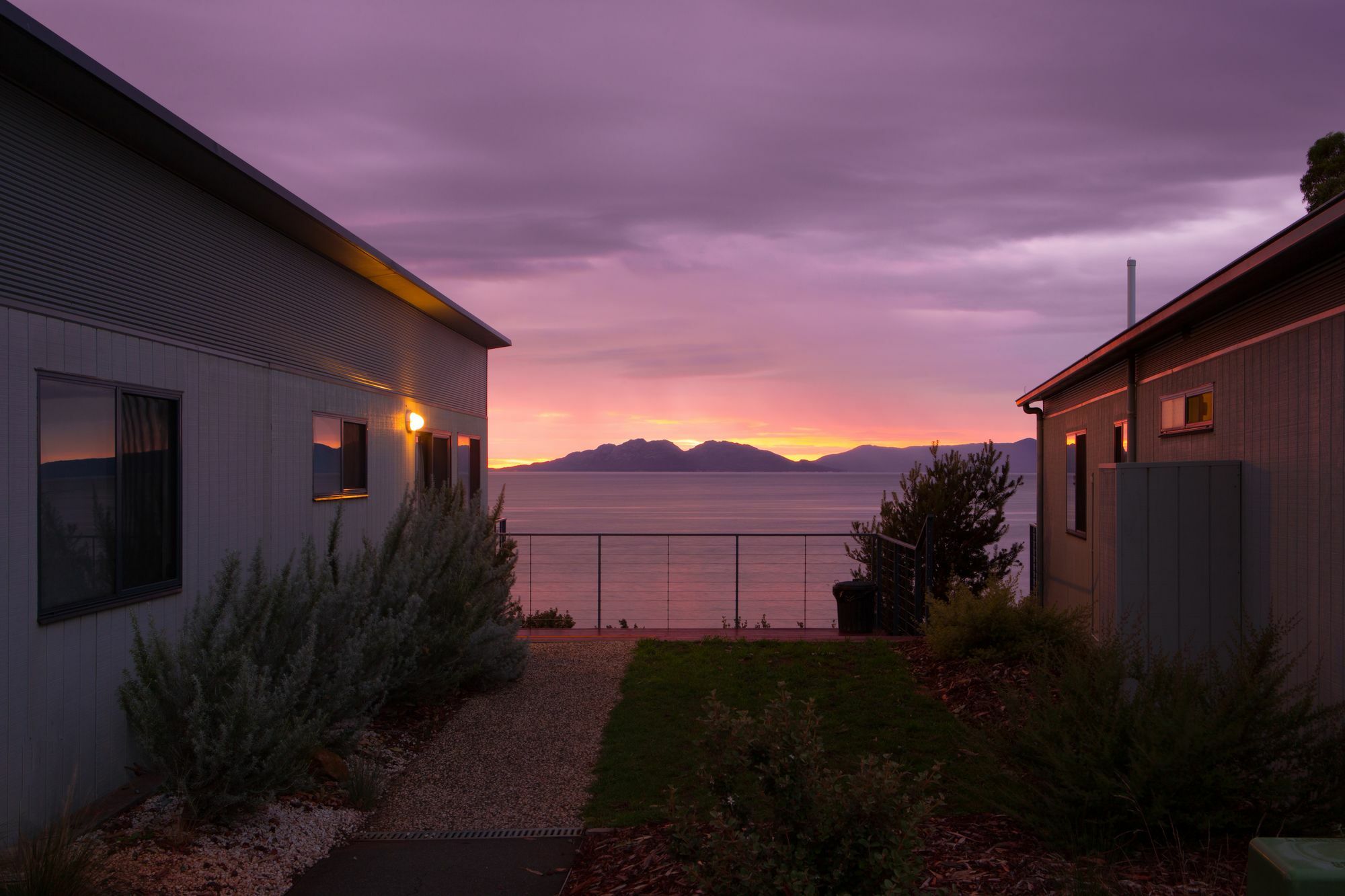 Swansea Beach Chalets Exterior photo